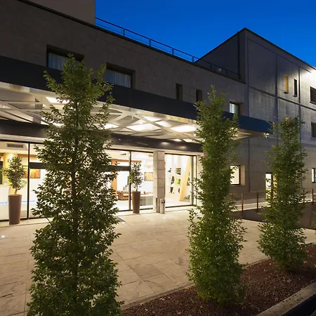 Hotel Neo
