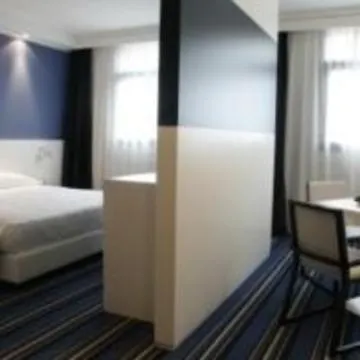 Hotel Neo