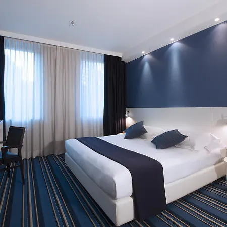Hotel Neo 4*