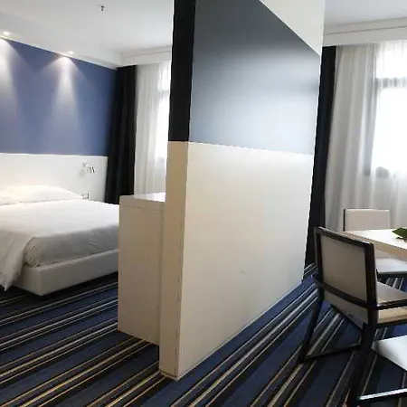 Hotel Neo