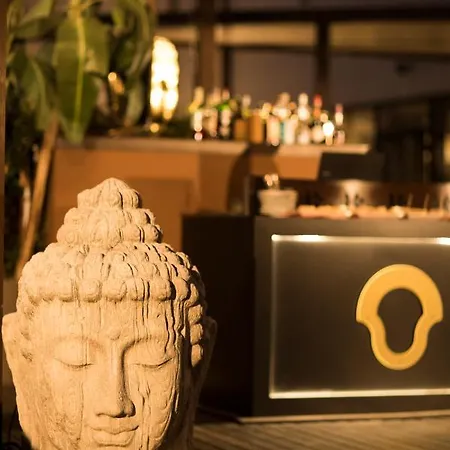 Hotel Neo