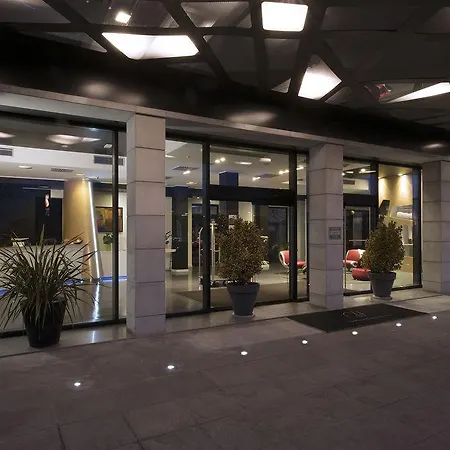 Hotel Neo